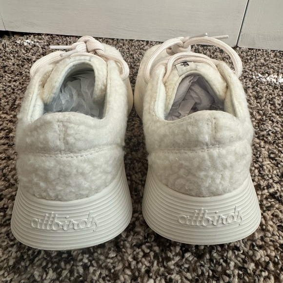 Women's Wool Runner Go - Fluff in Natural White - Picture 6 of 8
